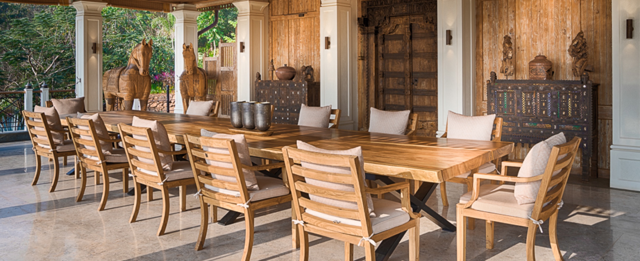 Dining at Kahani Paradise