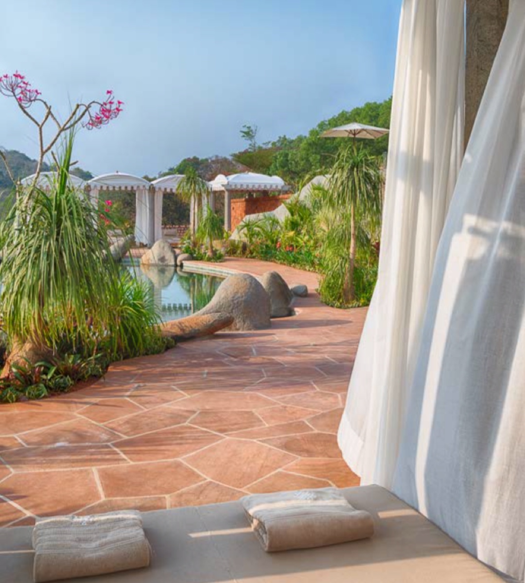 Green Garden Suite detail