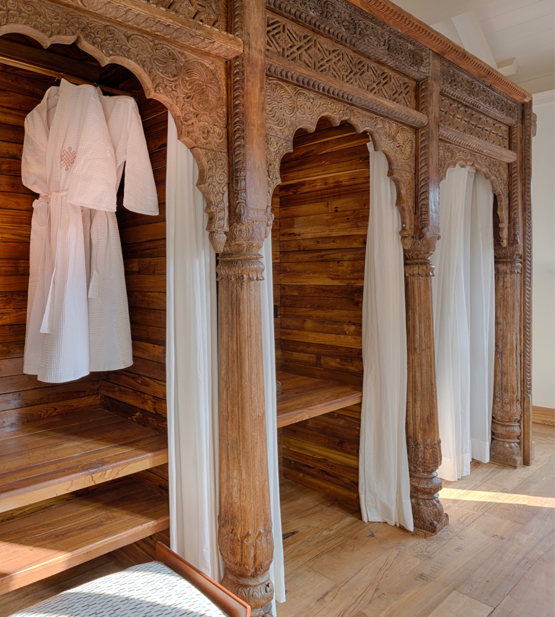 Peacock Suite detail