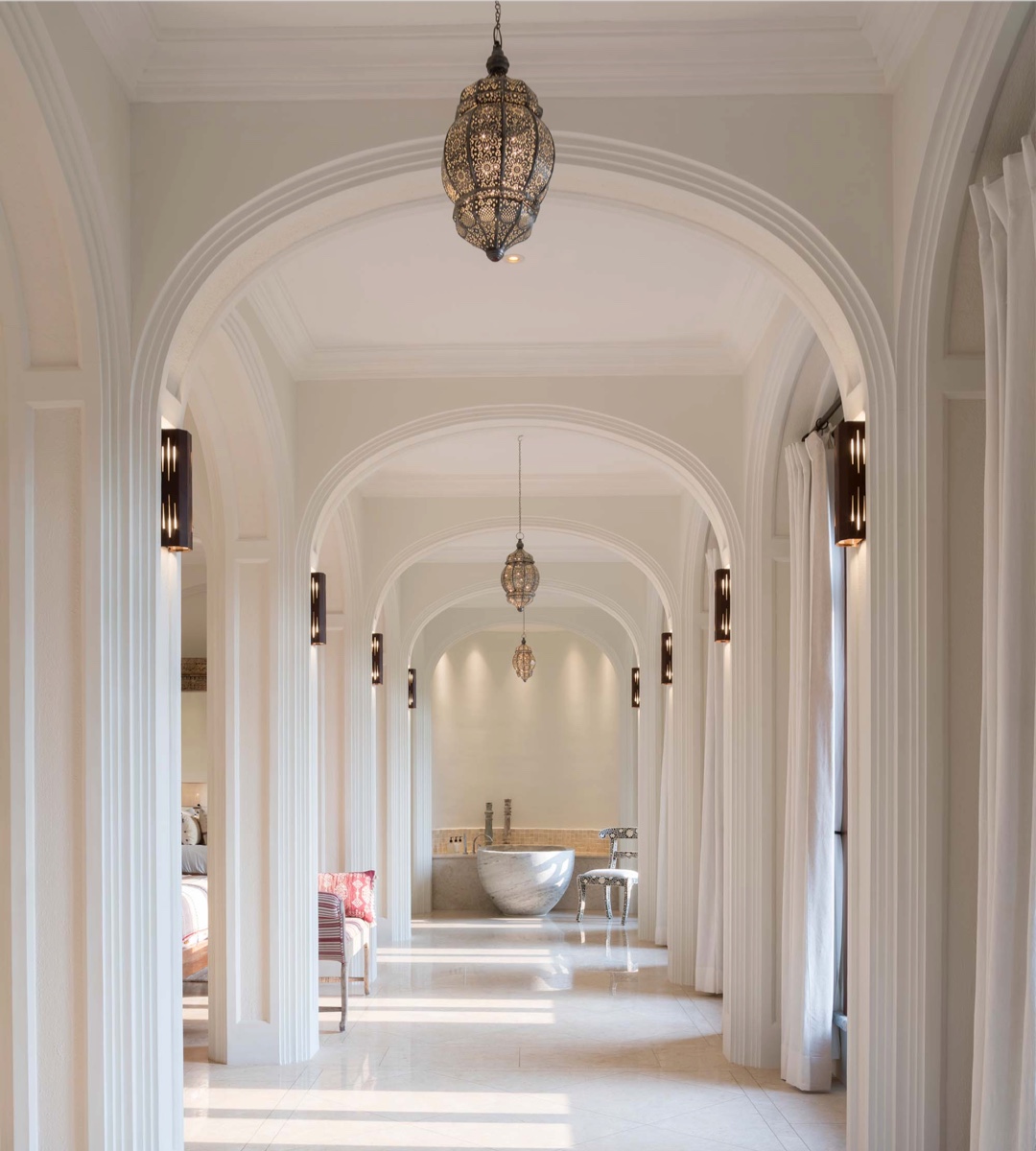 Queen Palace Suite interior